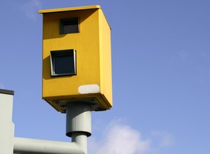 Polskie drogi pod kontrolą kamer i fotoradarów. Jest ich całkiem sporo
