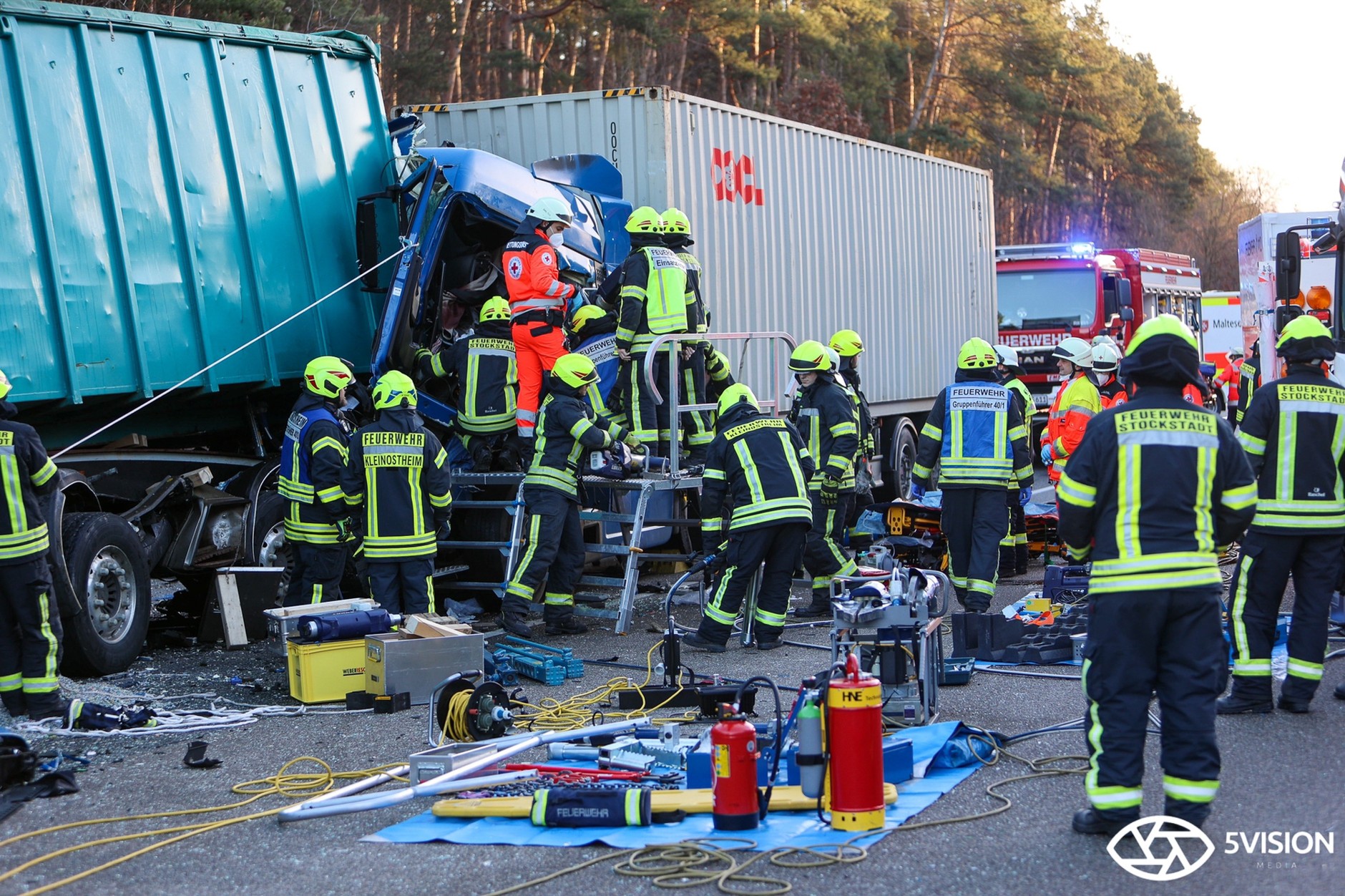 90 minut trwała akcja ratunkowa po wypadku, do którego doszło na niemieckiej autostradzie A3