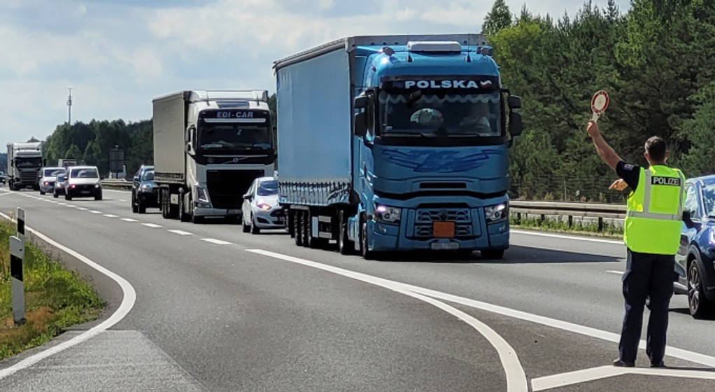 Kontrola drogowa na niemieckiej autostradzie
