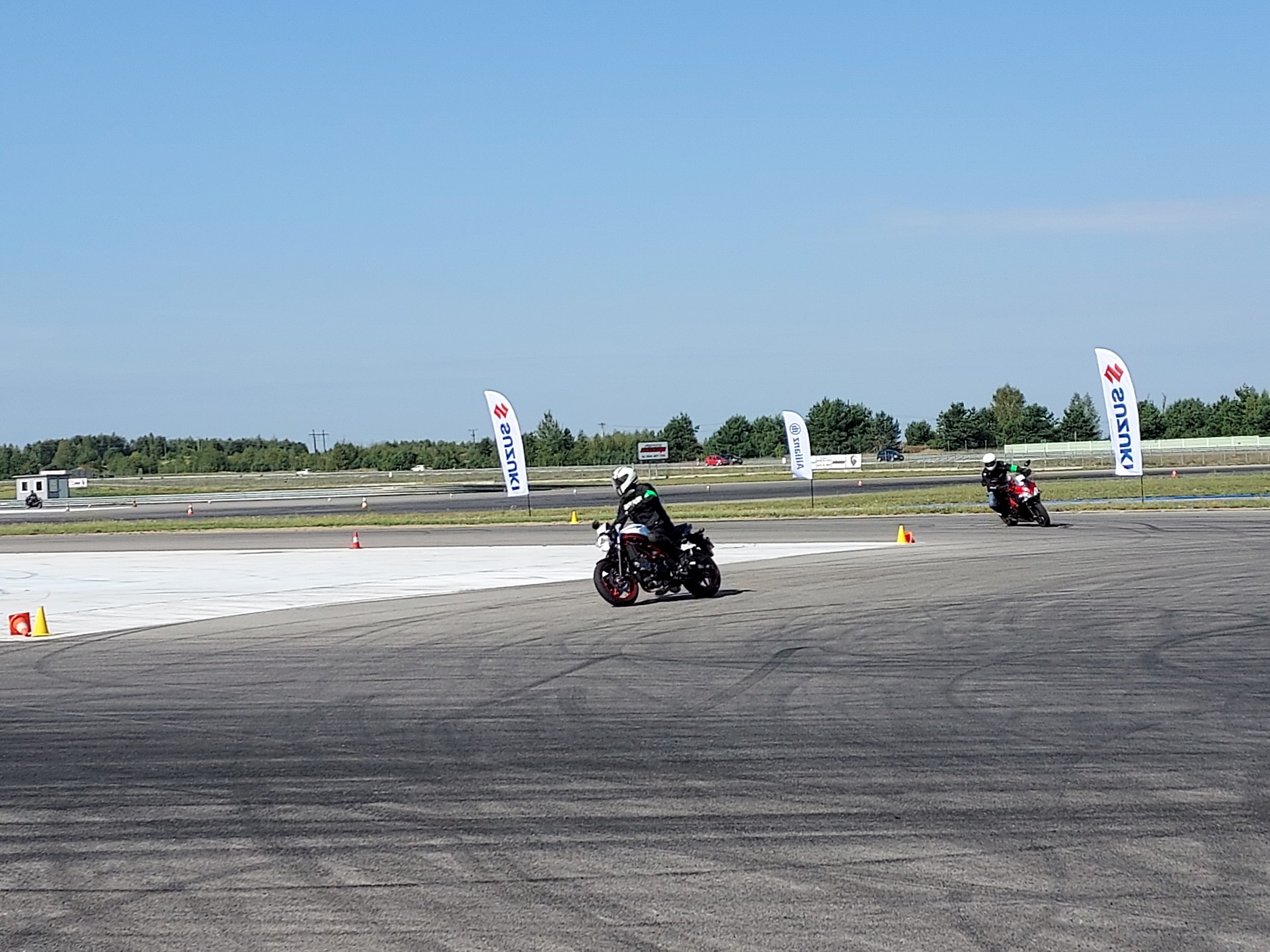 Suzuki Moto Szkoła tor Jastrząb 2022