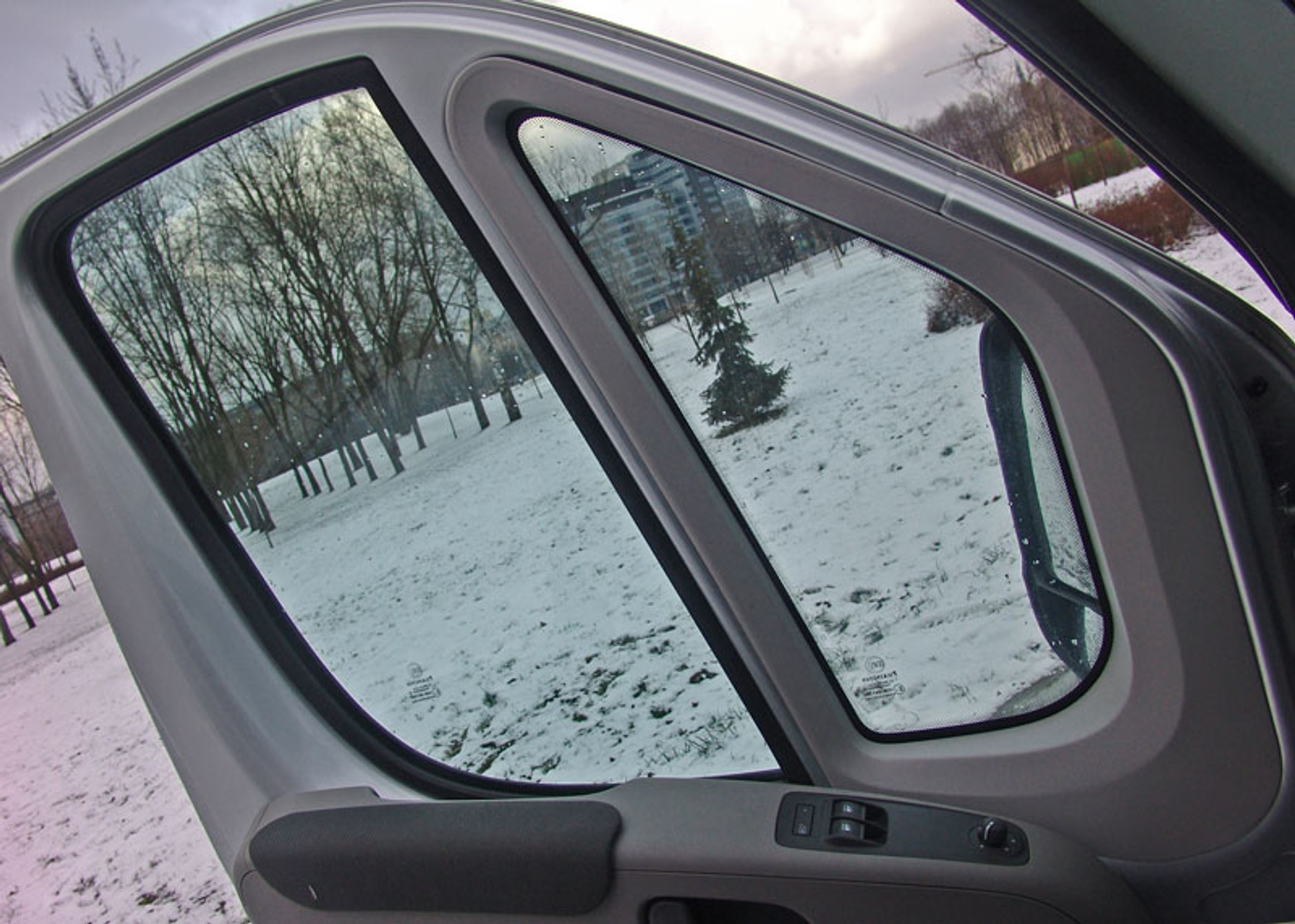 Citroën Jumper 2,2 HDi 120 Kombi: mały autobus i ciężarówka