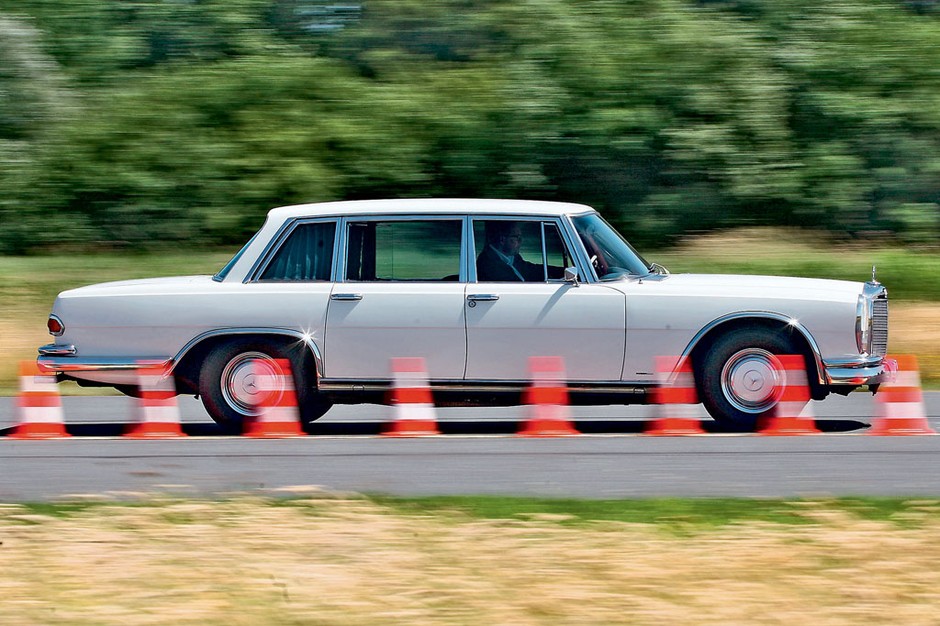 Mercedes 600