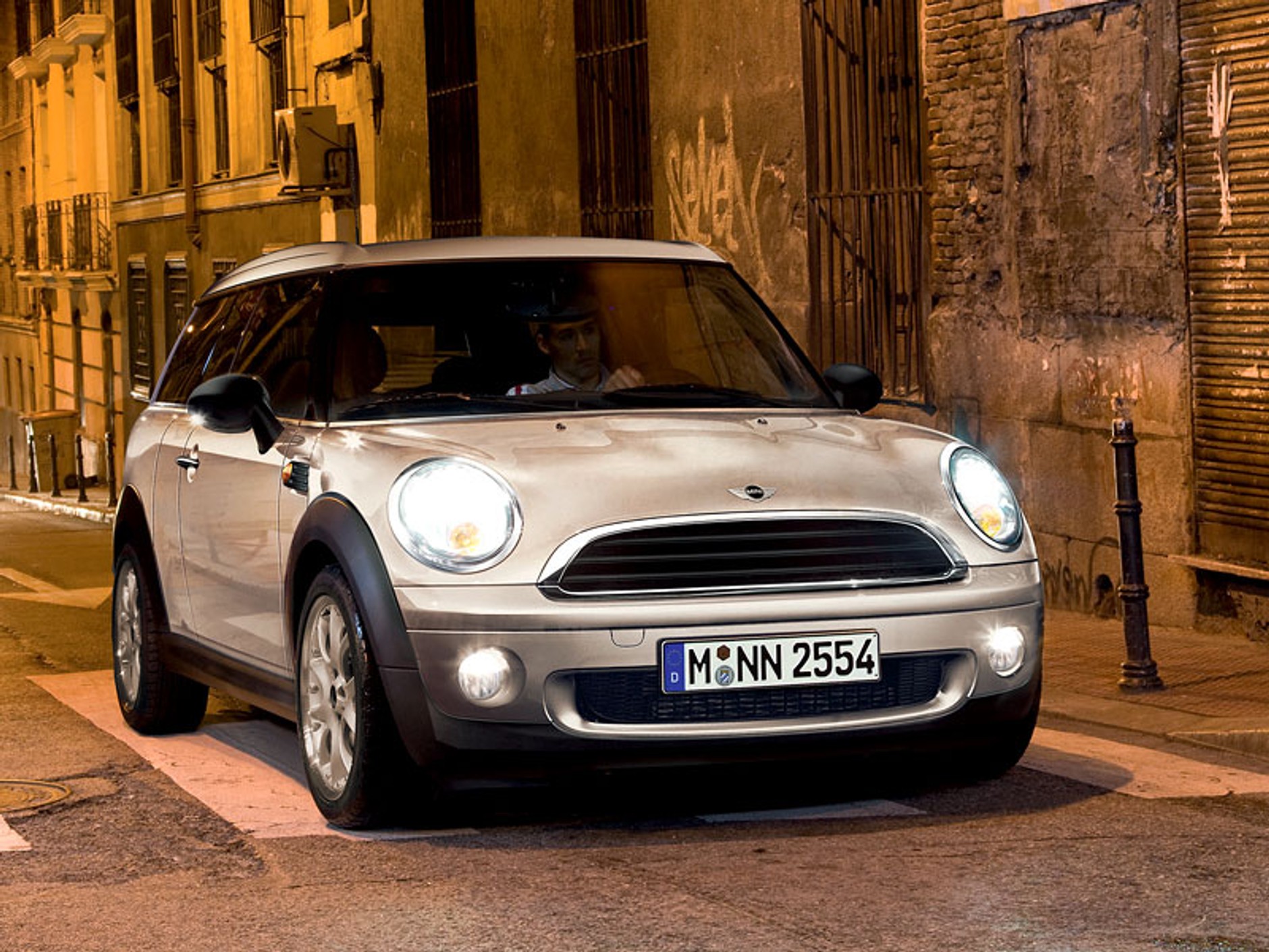 Mini One i Mini One Clubman z nowymi silnikami 1,4 (75 KM) i 1,4 (95 KM)