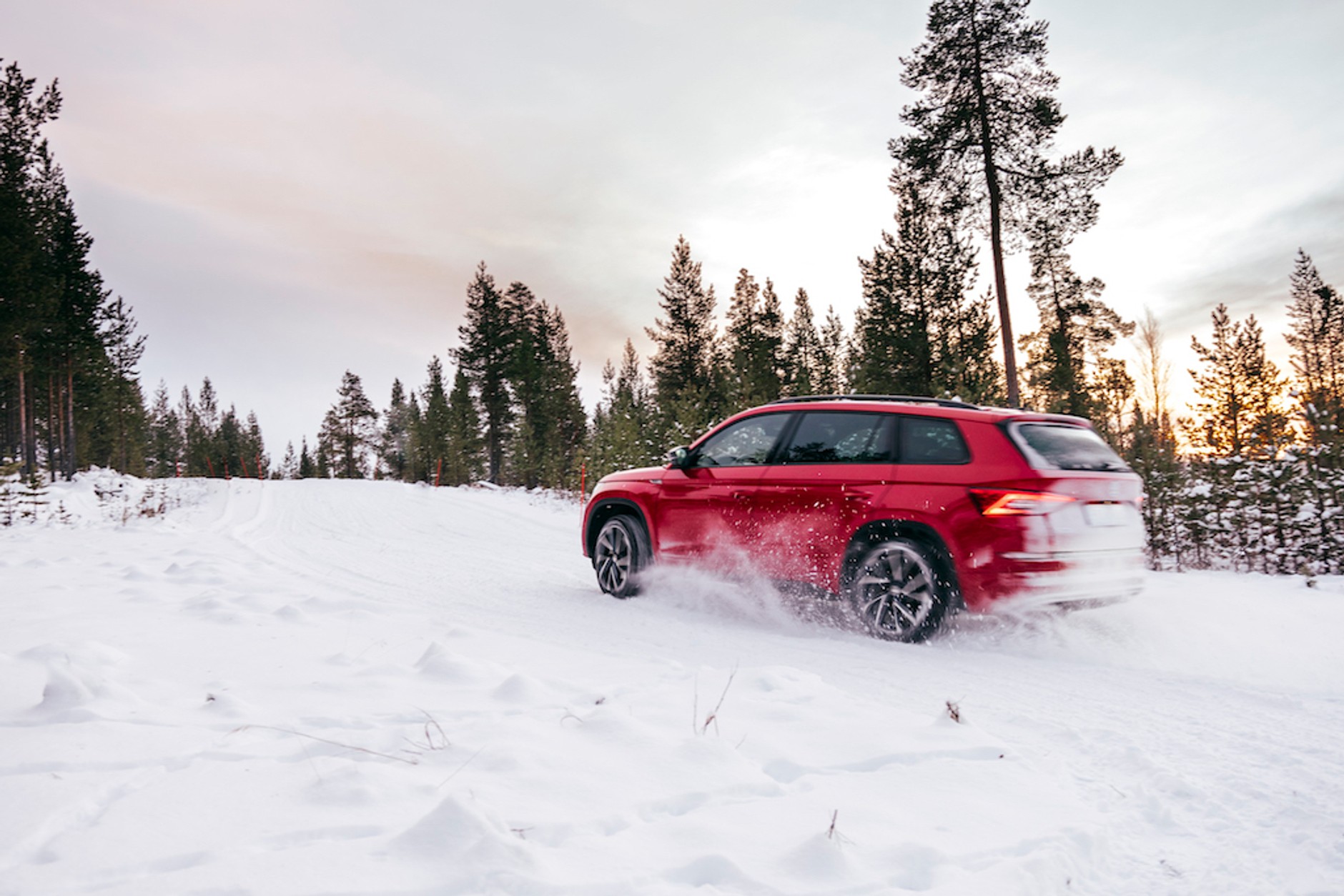 Skoda 4x4 – jazda na lodzie i śniegu