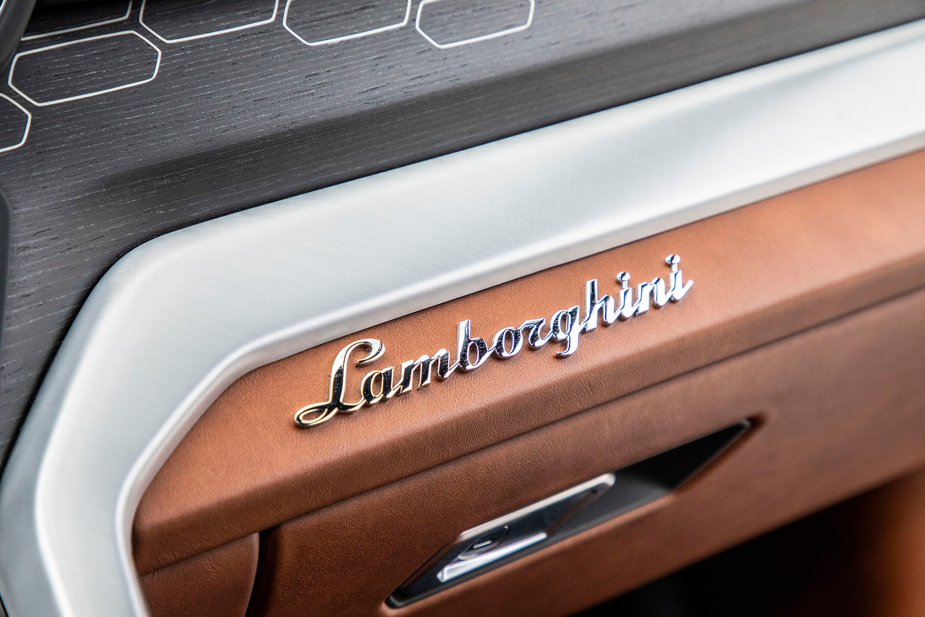 Lamborghini Urus - najdynamiczniej przyspieszający SUV na Ziemi