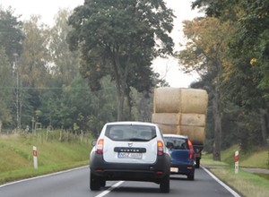 Czy można wyprzedzać na podwójnej ciągłej?