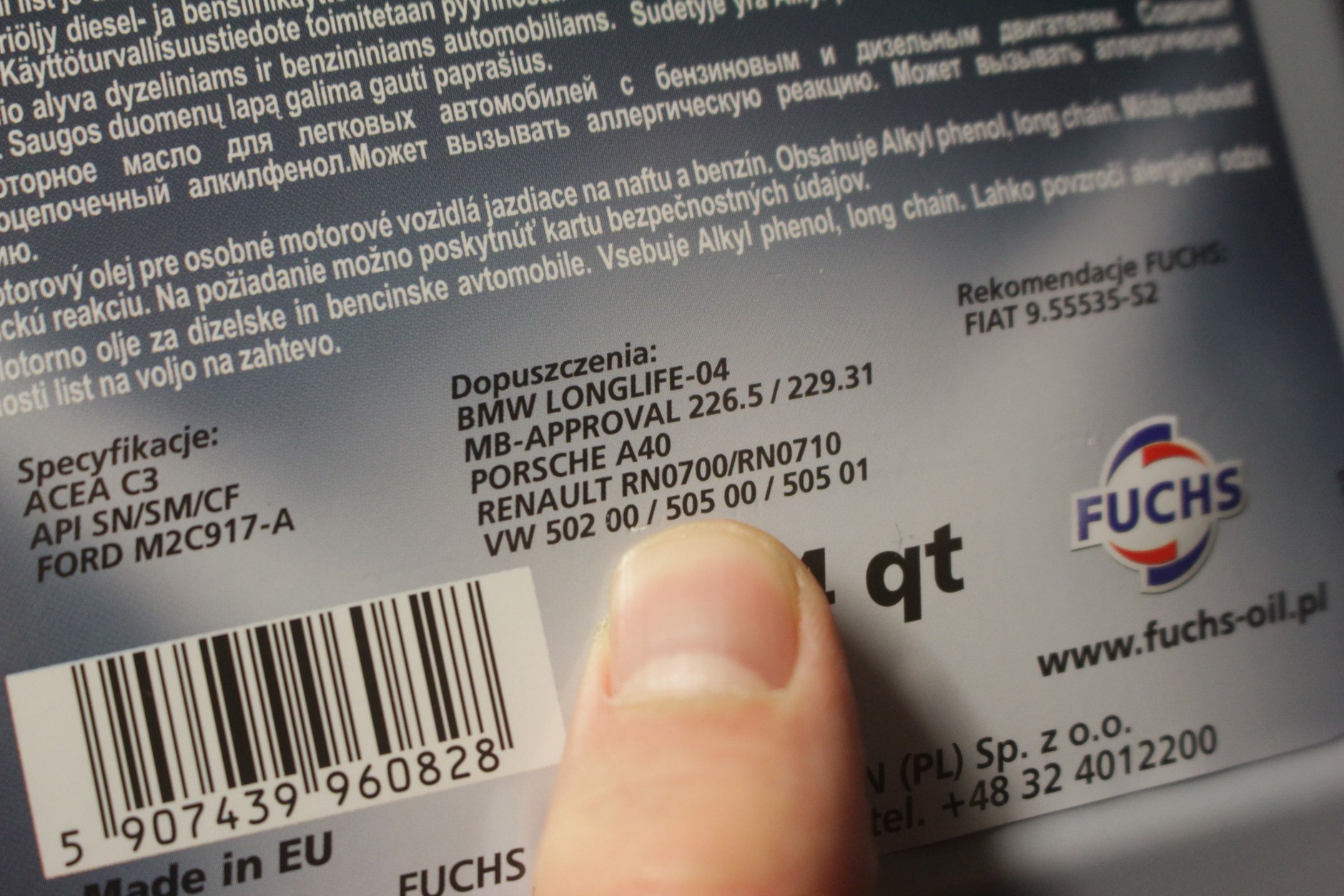 Normy producentów – jeśli na opakowaniu znajdziemy „naszą” normę, to znaczy, ze ten olej dopasowany jest do naszego auta niemal „na miarę”