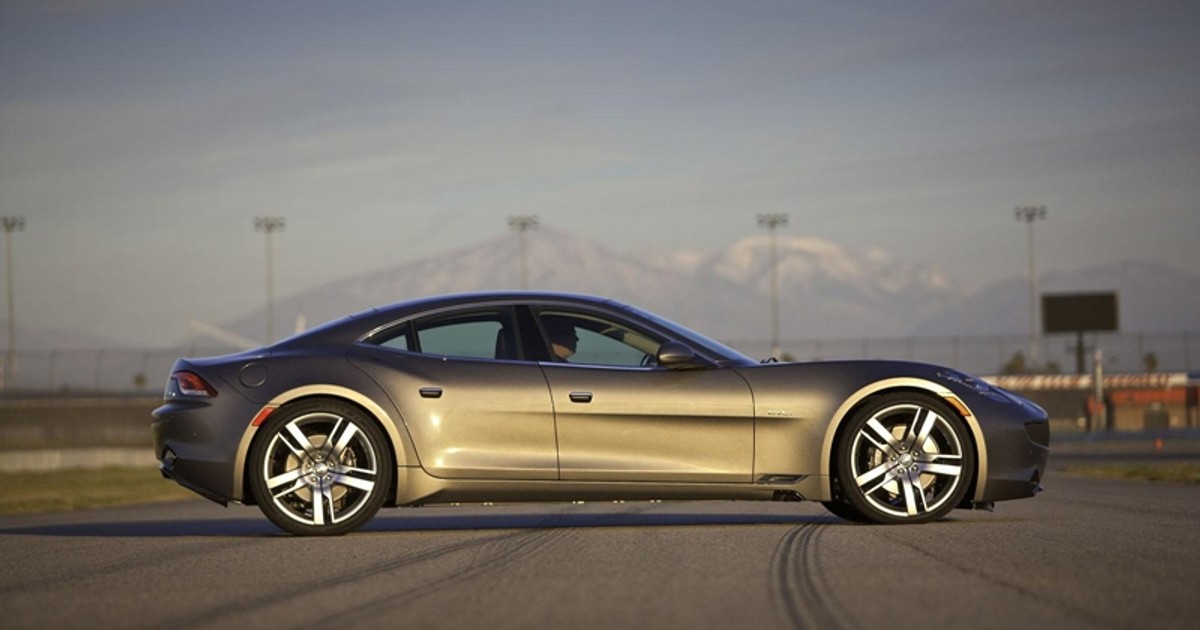Fisker Karma. Amerykański producent tych efektownych aut planował nowe modele, ale zbankrutował. Inni się ratują, kasując projekty