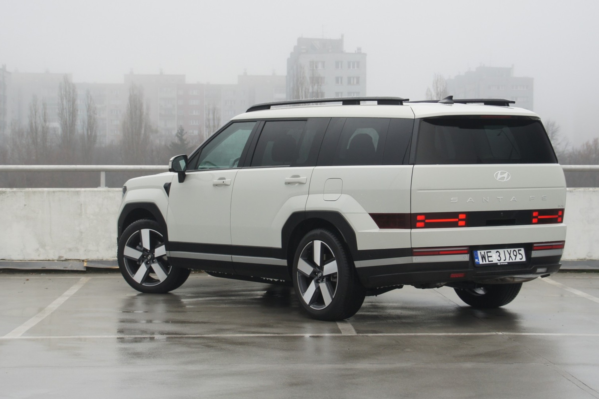 Hyundai Santa Fe irytował mnie i zachwycał. Znienawidziłbym go, gdyby nie jeden nawyk