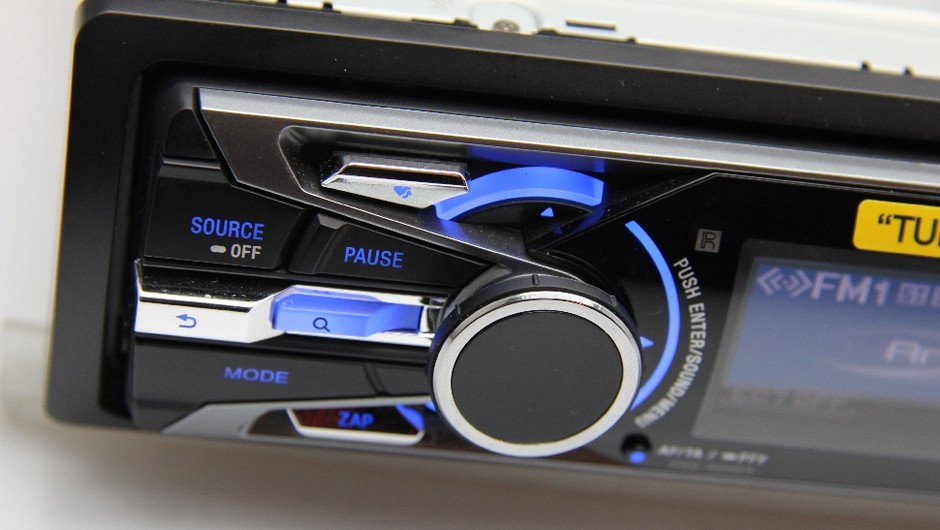 Sony DSX-S200X: radio do iPoda