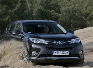 Test Toyoty Rav4 4x4