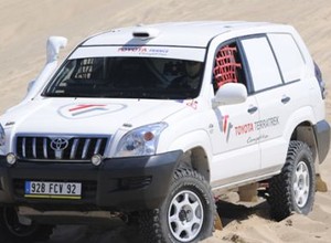 Toyota - Przygotowania do Dakaru