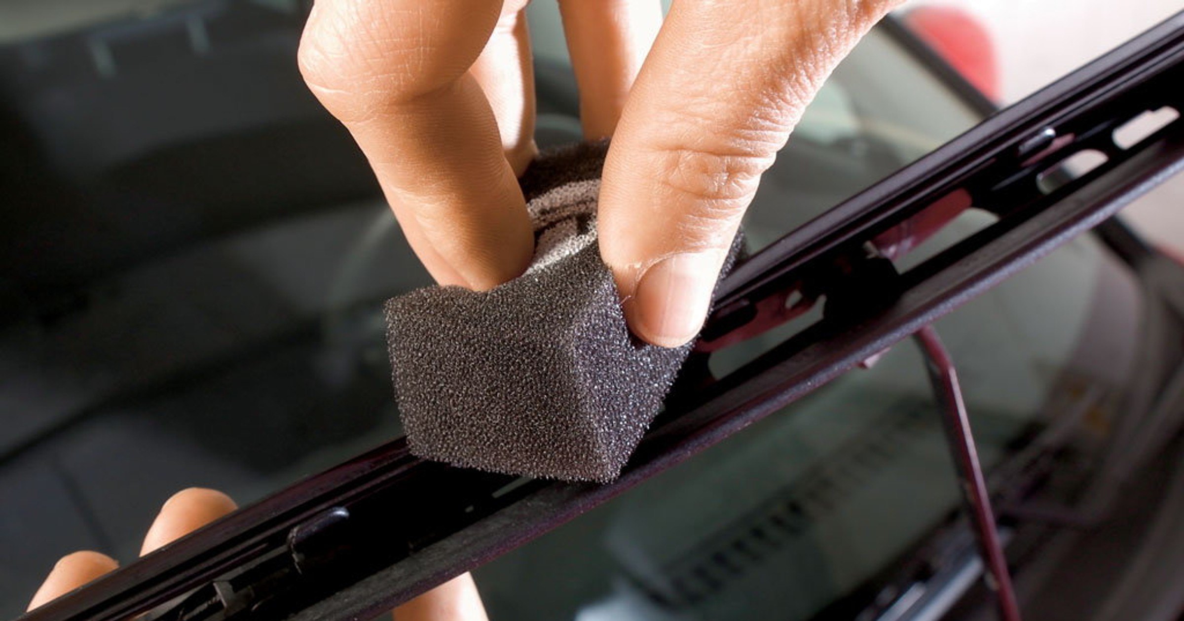 Warto skontrolować wycieraczki, zanim będzie za późno