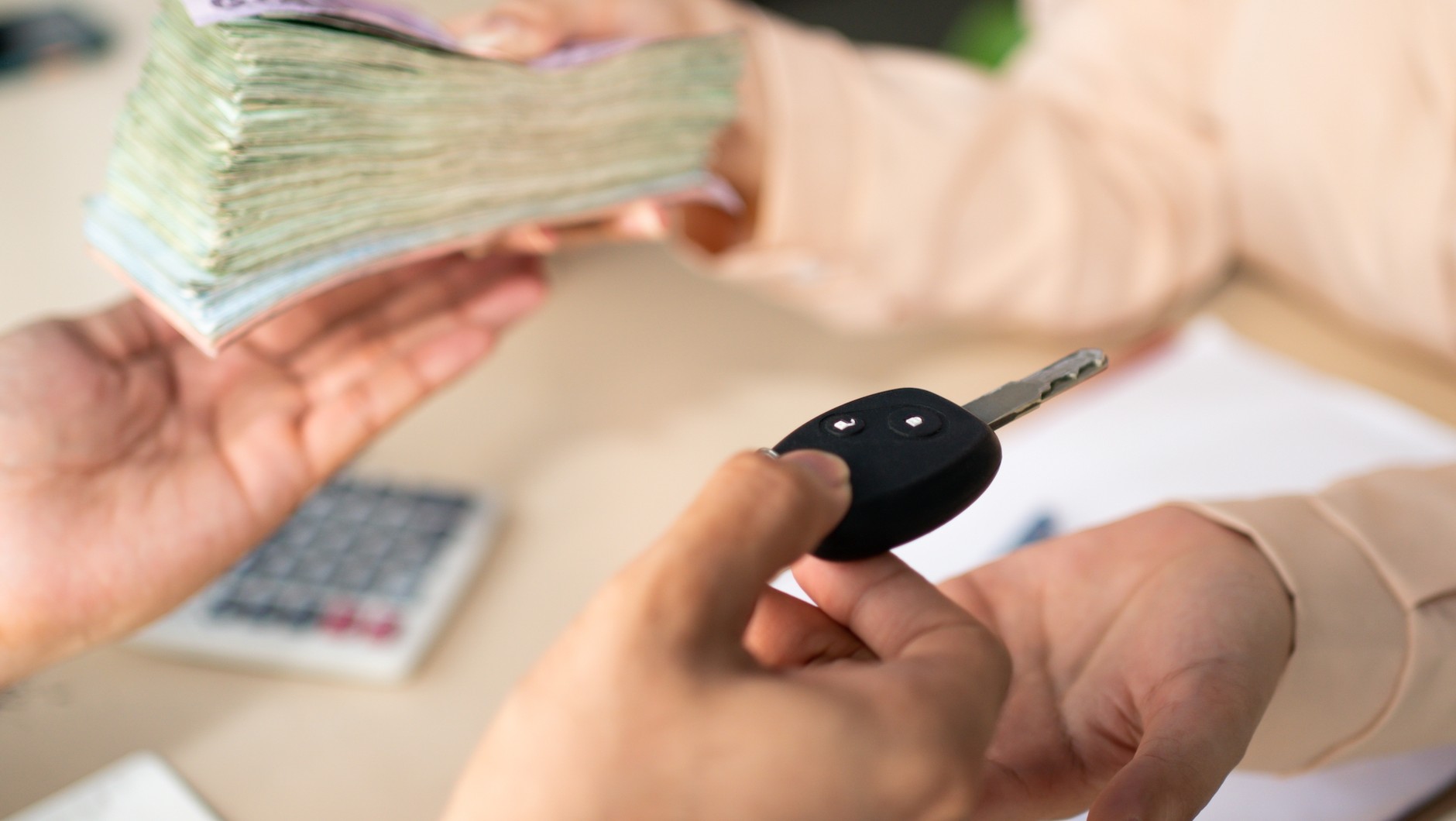 Może się zdarzyć, że wadliwe auto przyjmiesz z powrotem. I oddasz więcej pieniędzy, niż kupujący zapłacił