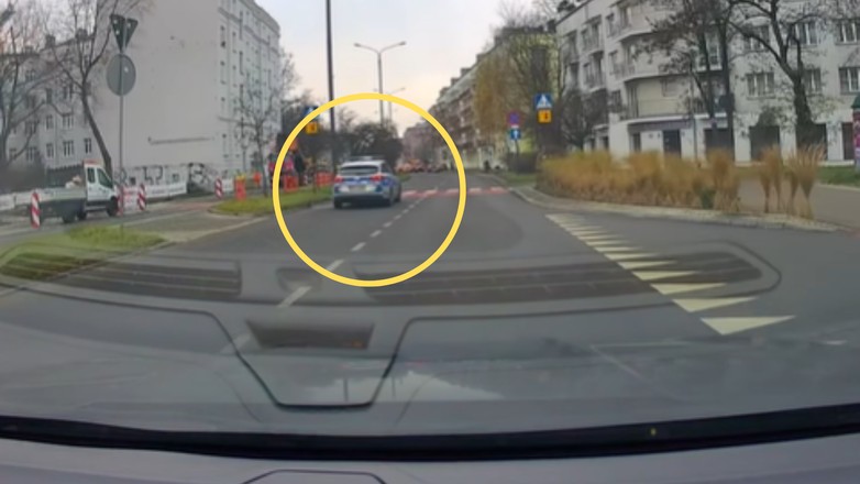 Policjanci nie ustąpili pierwszeństwa pieszym