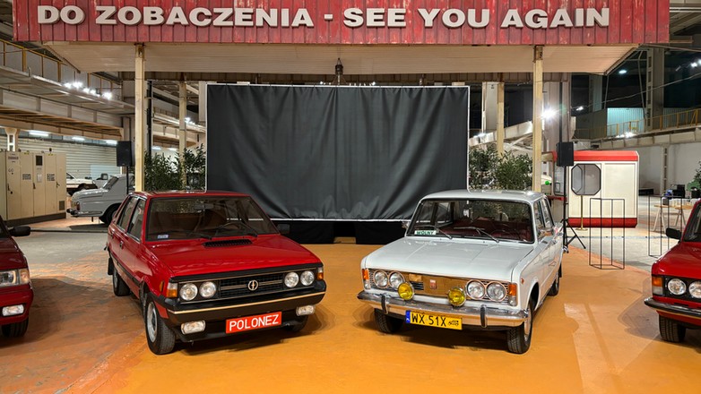 Wystawa w dawnej fabryce FSO