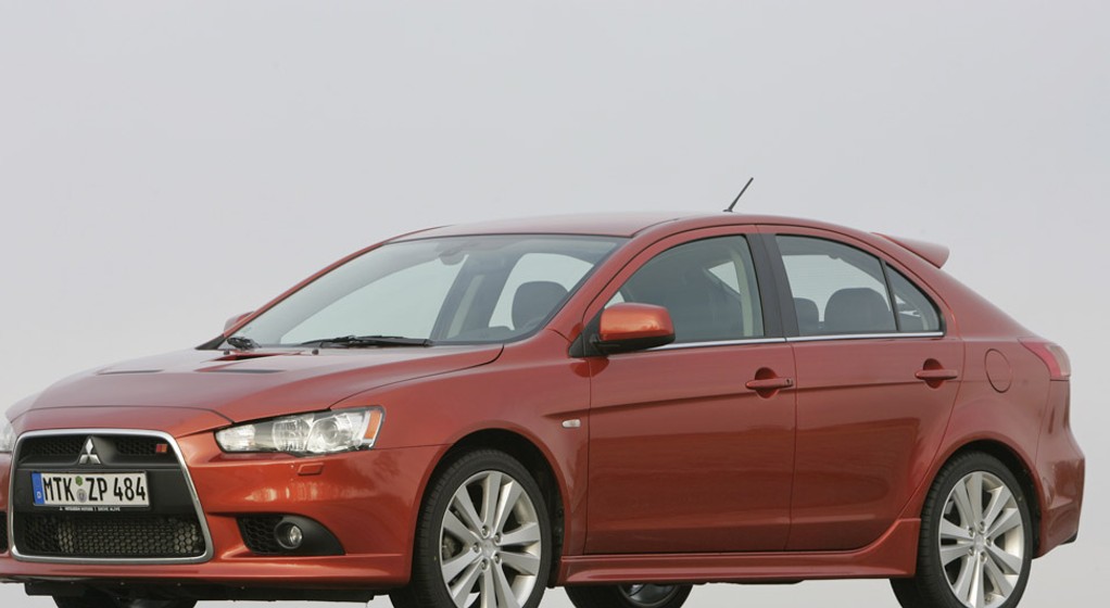 Kosztowne Mitsubishi, tanie BMW: kto ma najdroższe części? 