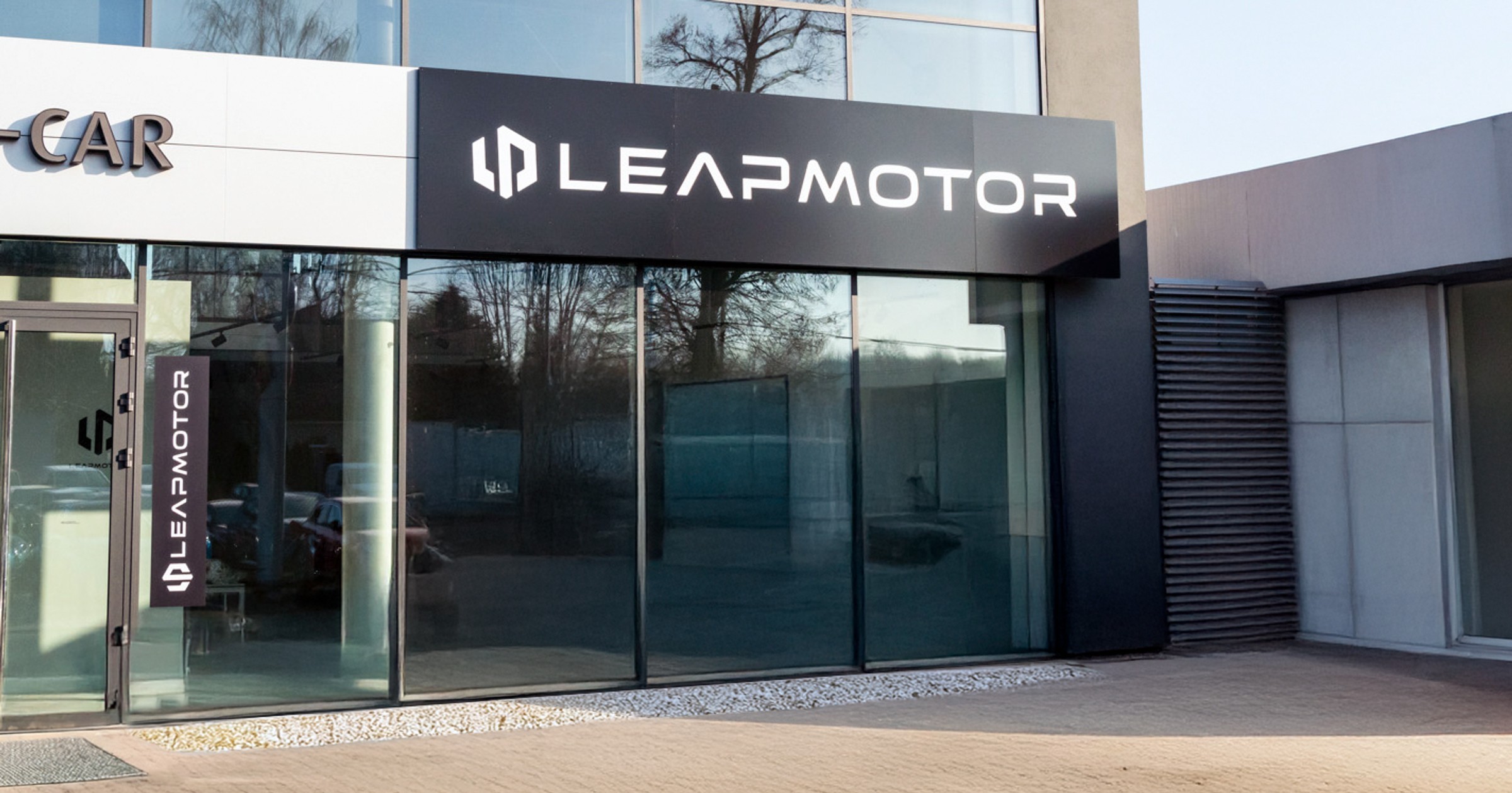 Polski salon sprzedaży chińskich samochodów marki Leapmotor