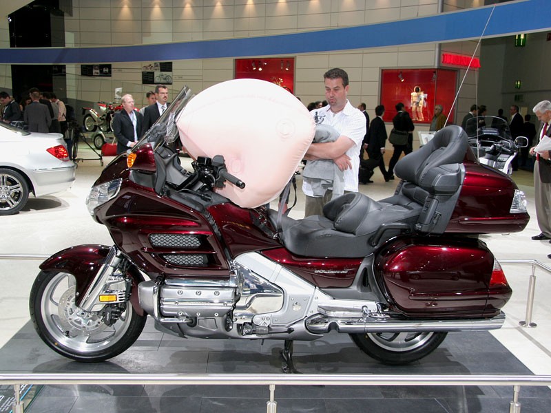 IAA Frankfurt 2009: jak dojechać, gdzie kupić bilet - informacje praktyczne dla zwiedzających