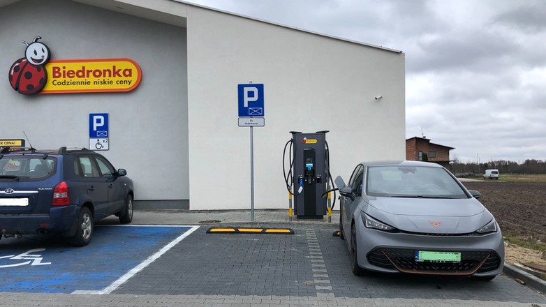 Stacja ładowania w Natalinie