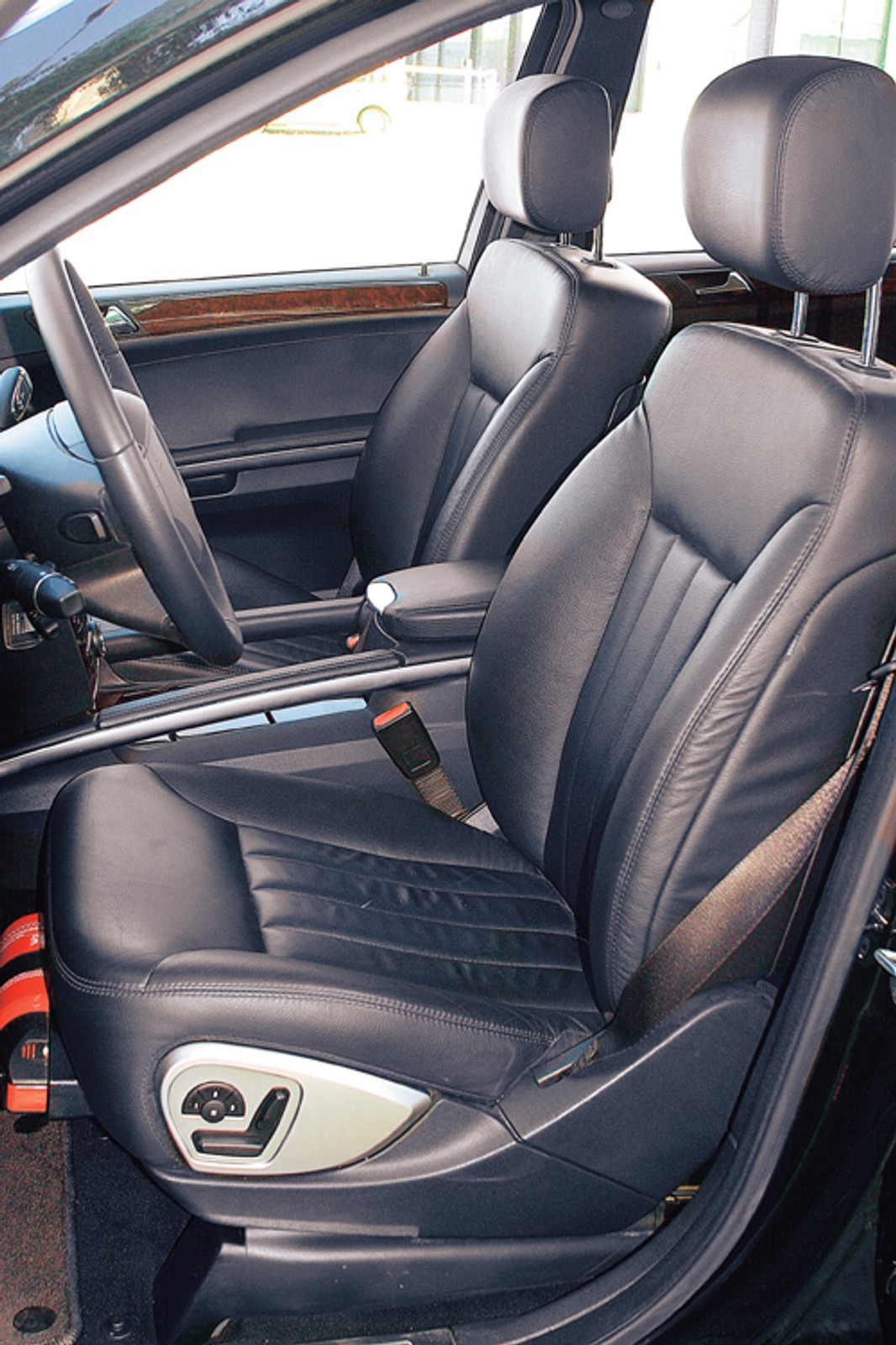 Mercedes ML, Jeep Commander - Różne wizje klasy   SUV