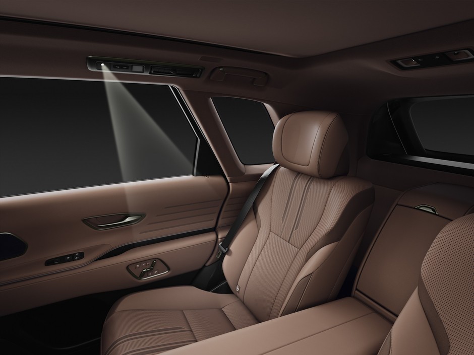 Toyota Century SUV