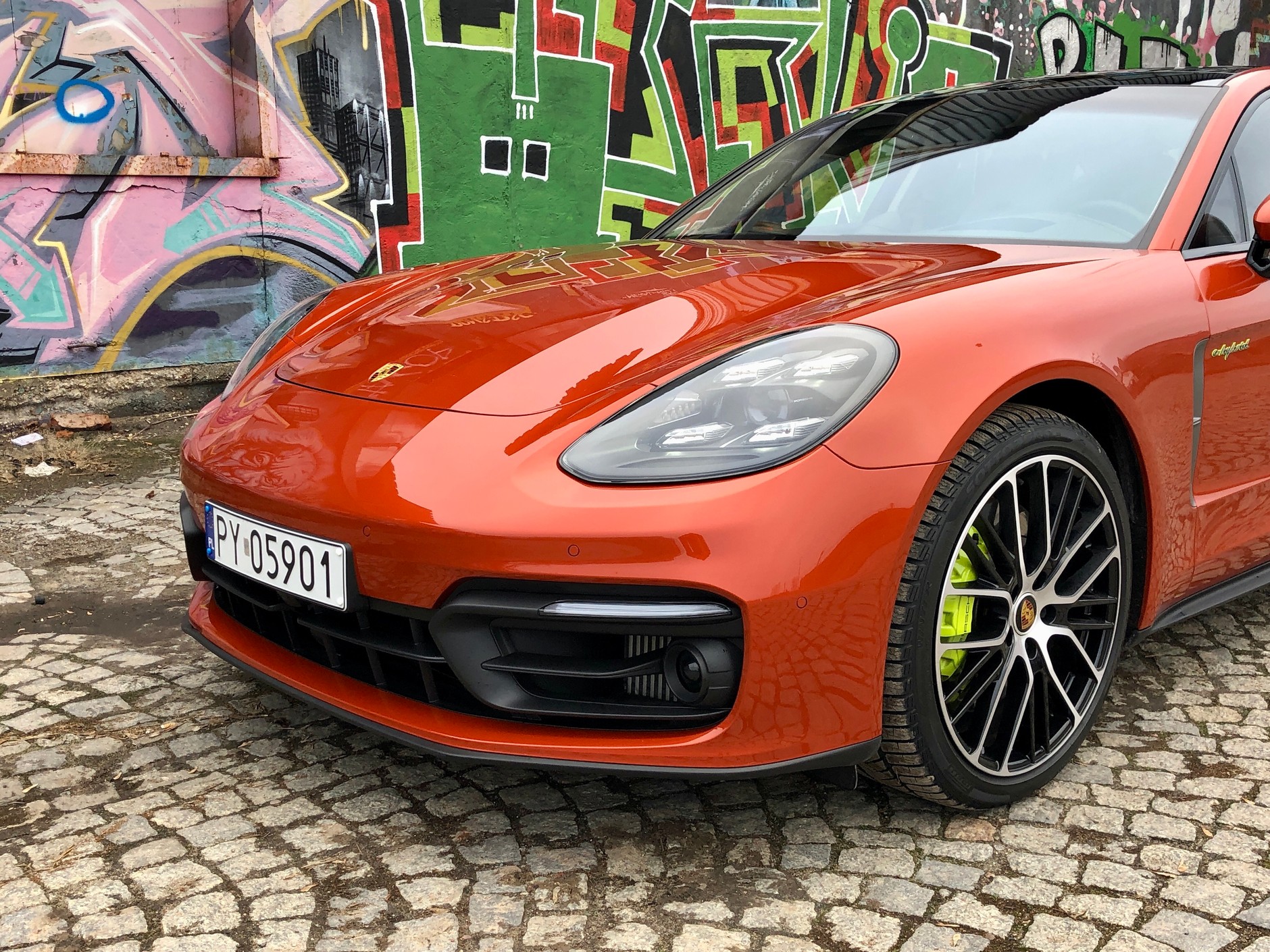 Porsche Panamera 4 E-Hybrid Platinum Edition