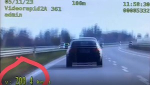 Jechali 200 km/h po S7. Policjanci nie mieli dla nich litości