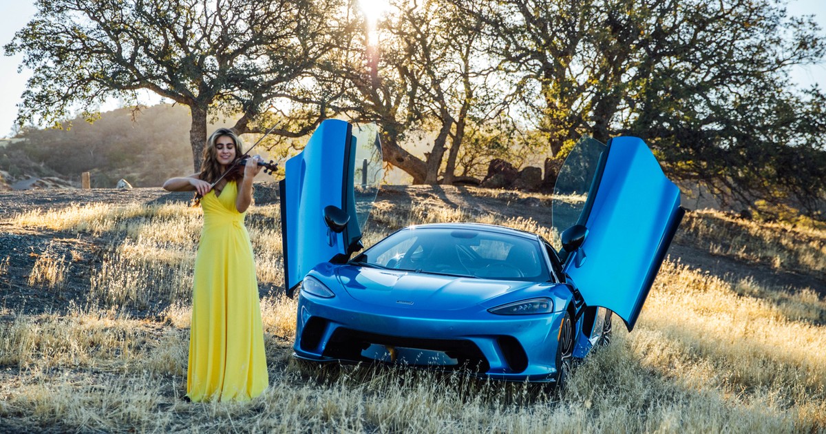 McLaren America życzy wesołych świąt i szczęśliwego nowego roku