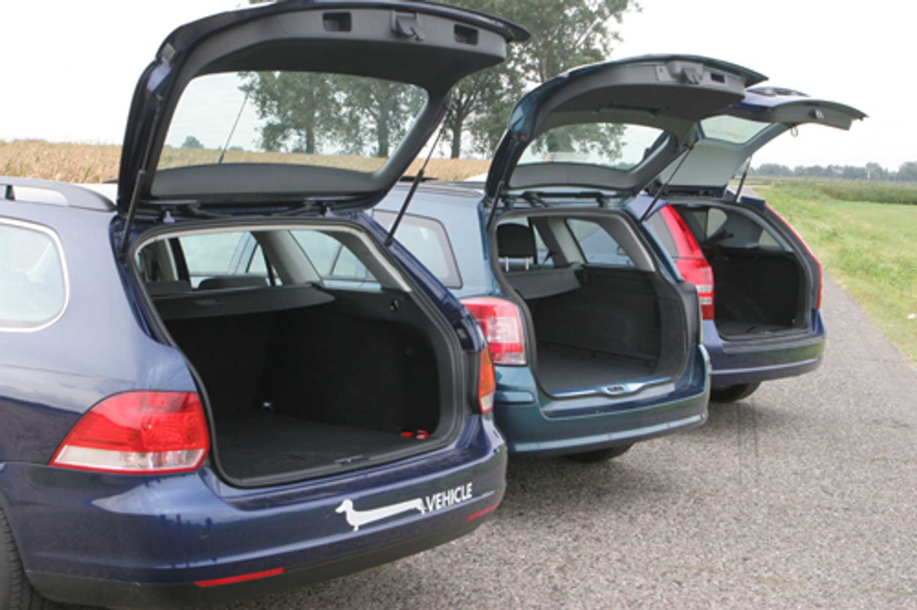 Opel Astra, Kia Ceed, Volkswagen Golf - Pakowne i szybkie kombinowanie