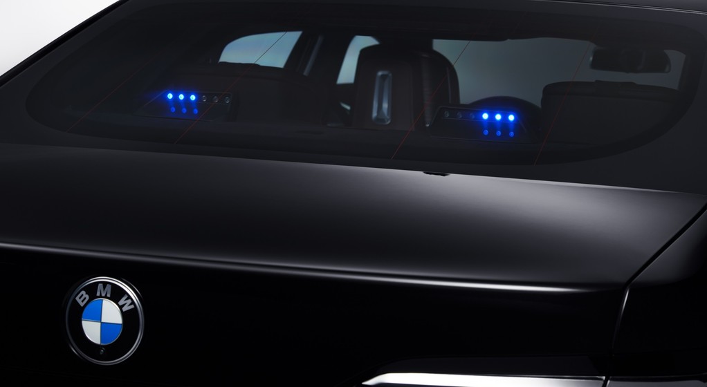 BMW serii 7 Protection. Jeżdżąca kapsuła bezpieczeństwa