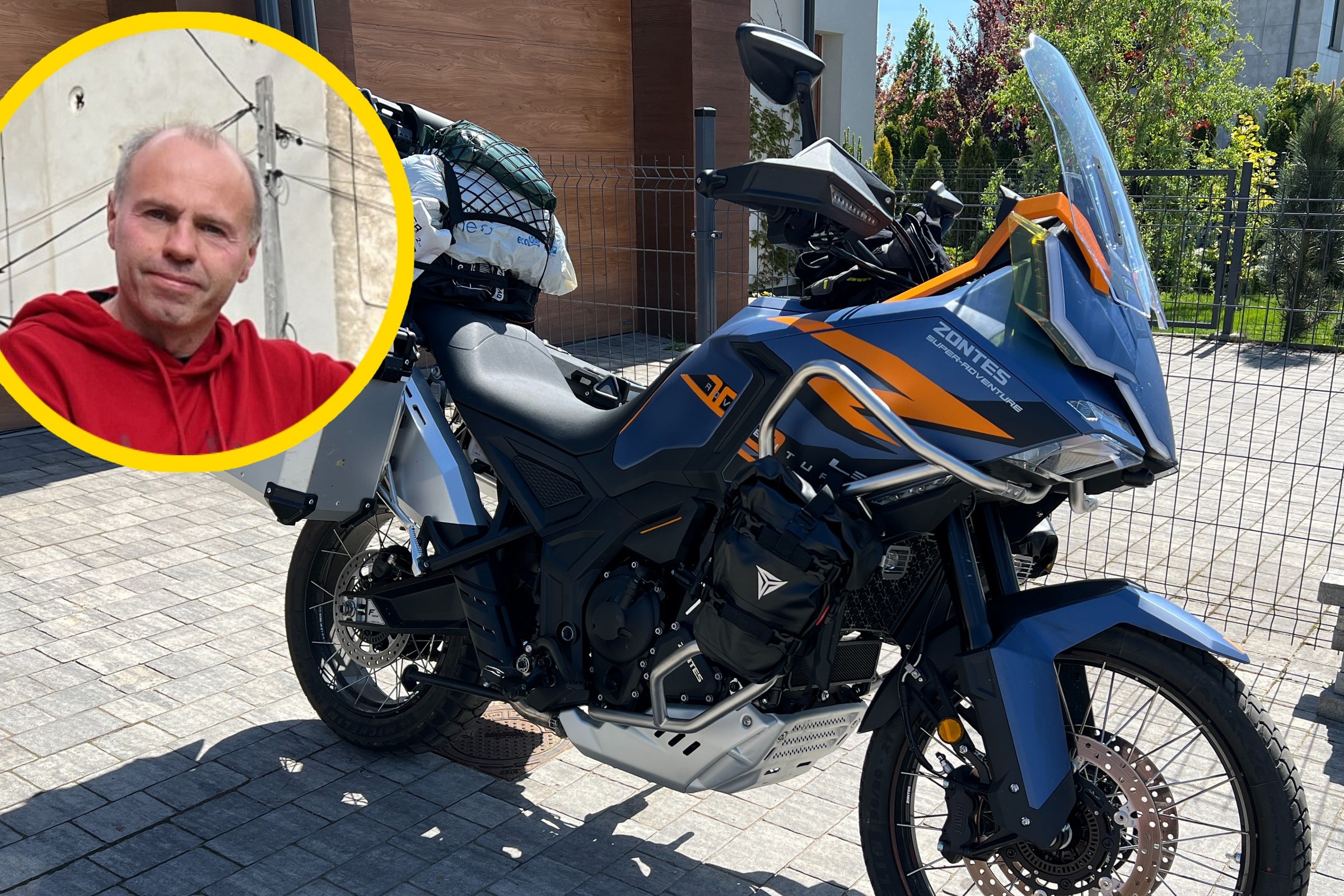 Sąsiad kupił nowy chiński motocykl. Z kolegami motocyklistami (na siłę) znaleźli jedną wadę