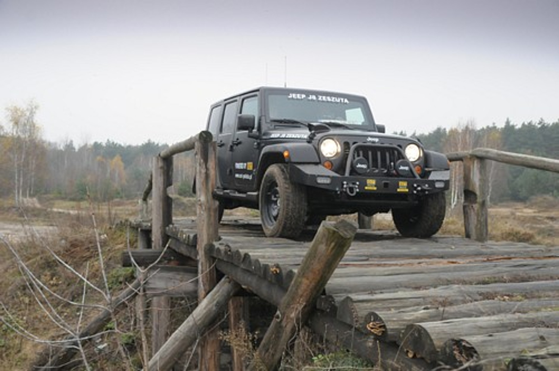 Jeep J8 2.8 CRD O.CT - Treść i forma