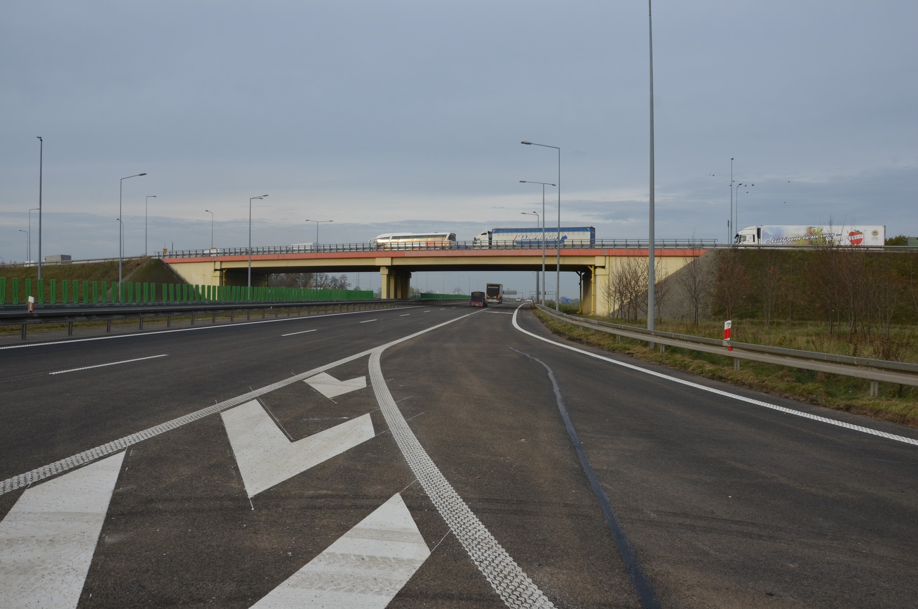 Na autostradzie A2 pomiędzy węzłami Emilia i Stryków zakończono remont nawierzchni