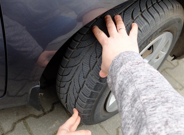 Powtarzane brednie o oponach zimowych. Oto 12 największych i szkodliwych mitów