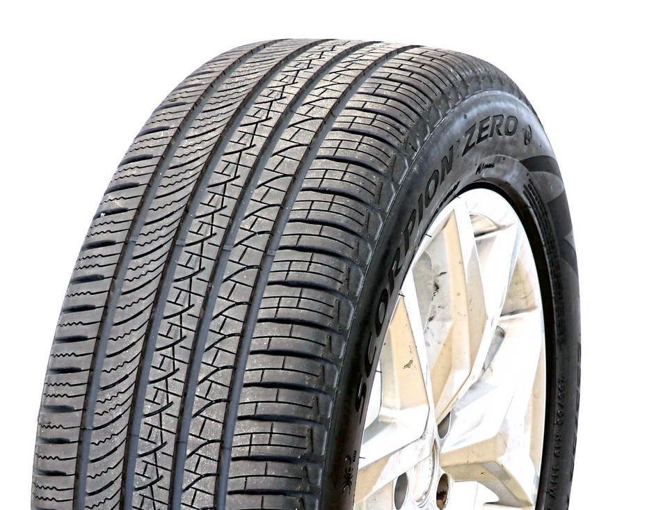 Pirelli Scorpion Zero All Season
