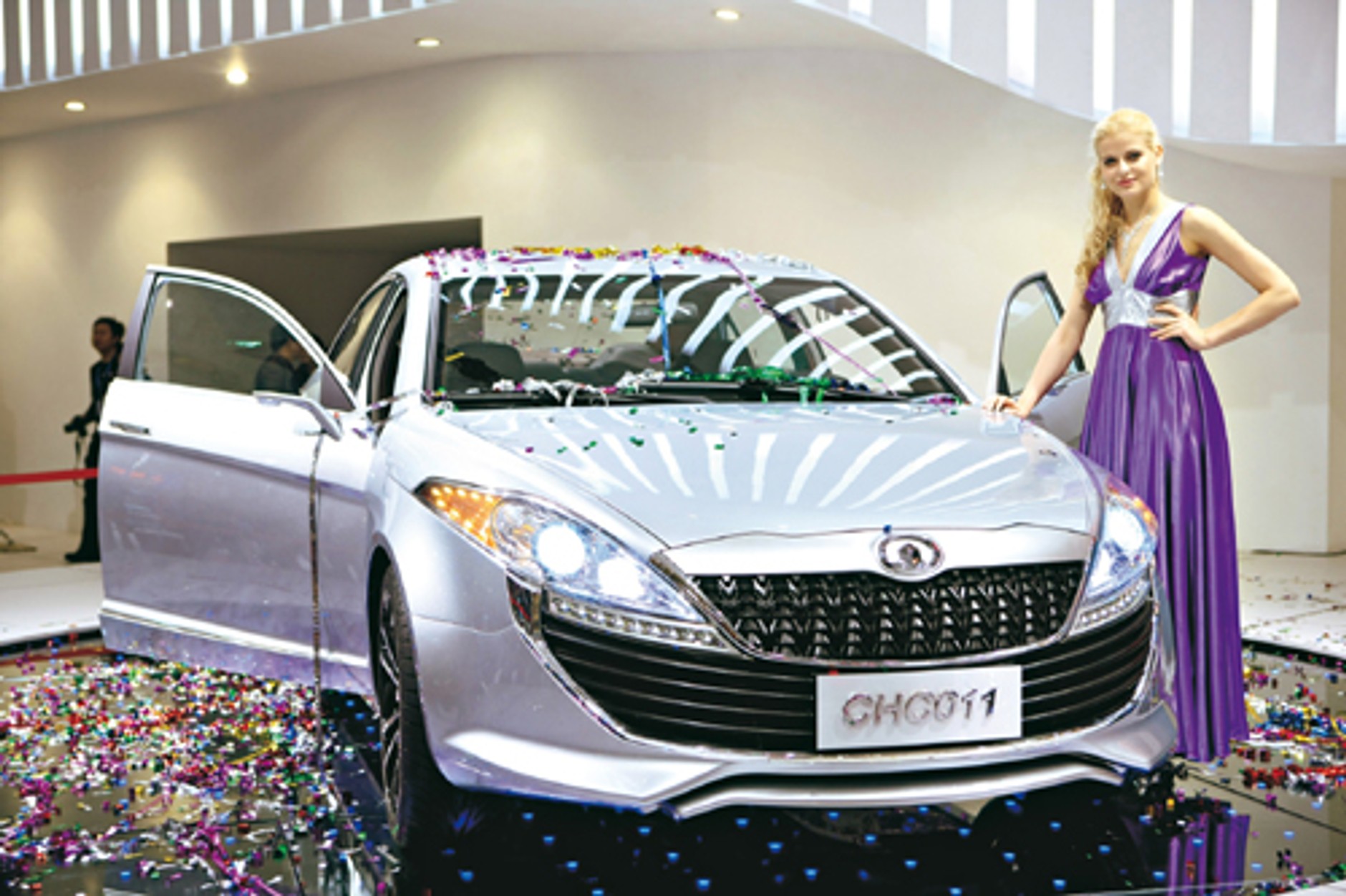 Szanghaj Motor Show. Zobacz jak Chińczycy dostają  skrzydeł