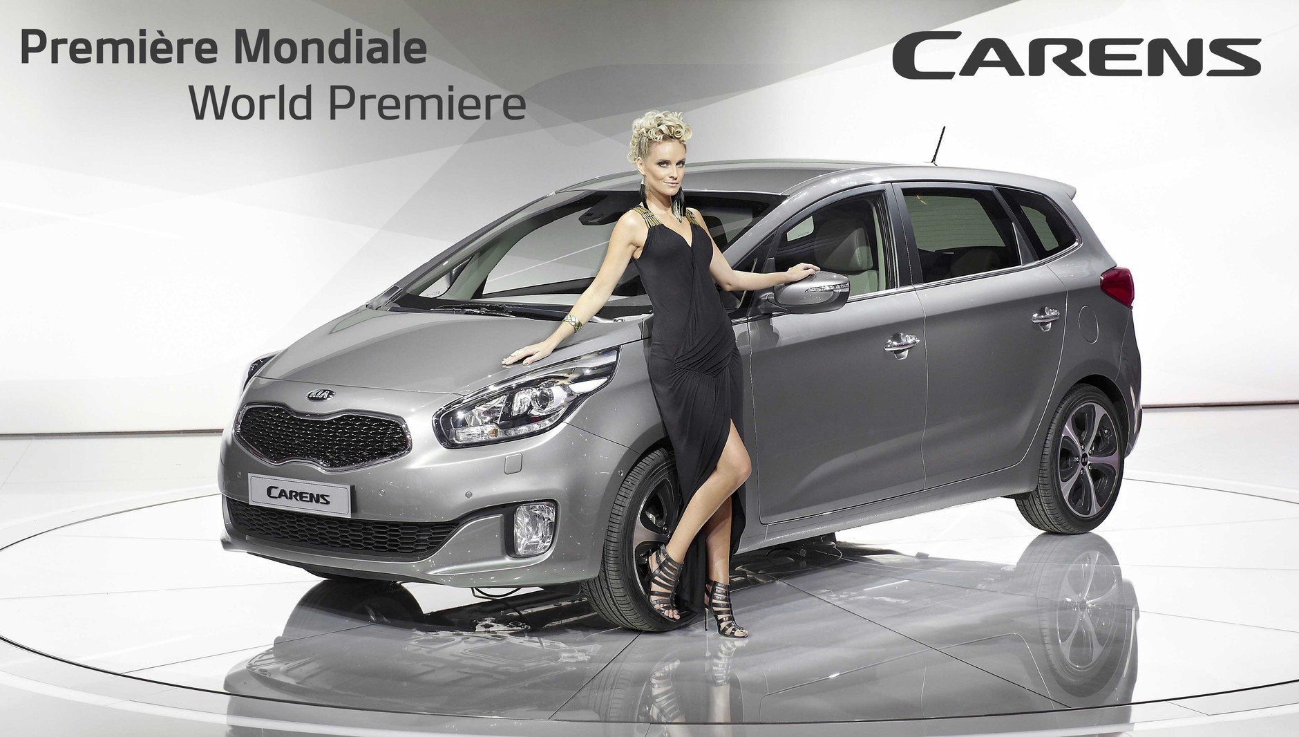 Nowa Kia Carens i pro_ceed w Paryżu