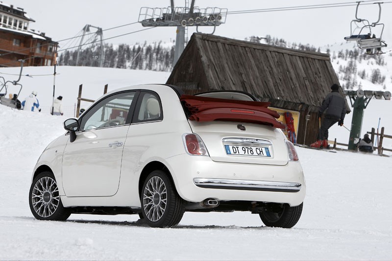 Fiat 500C: nowe informacje i zdjęcia włoskiego kabrioletu (fotogaleria)
