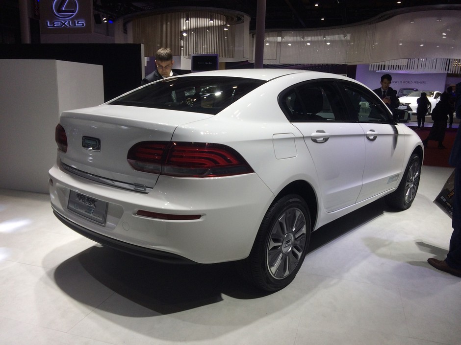 Qoros EV3