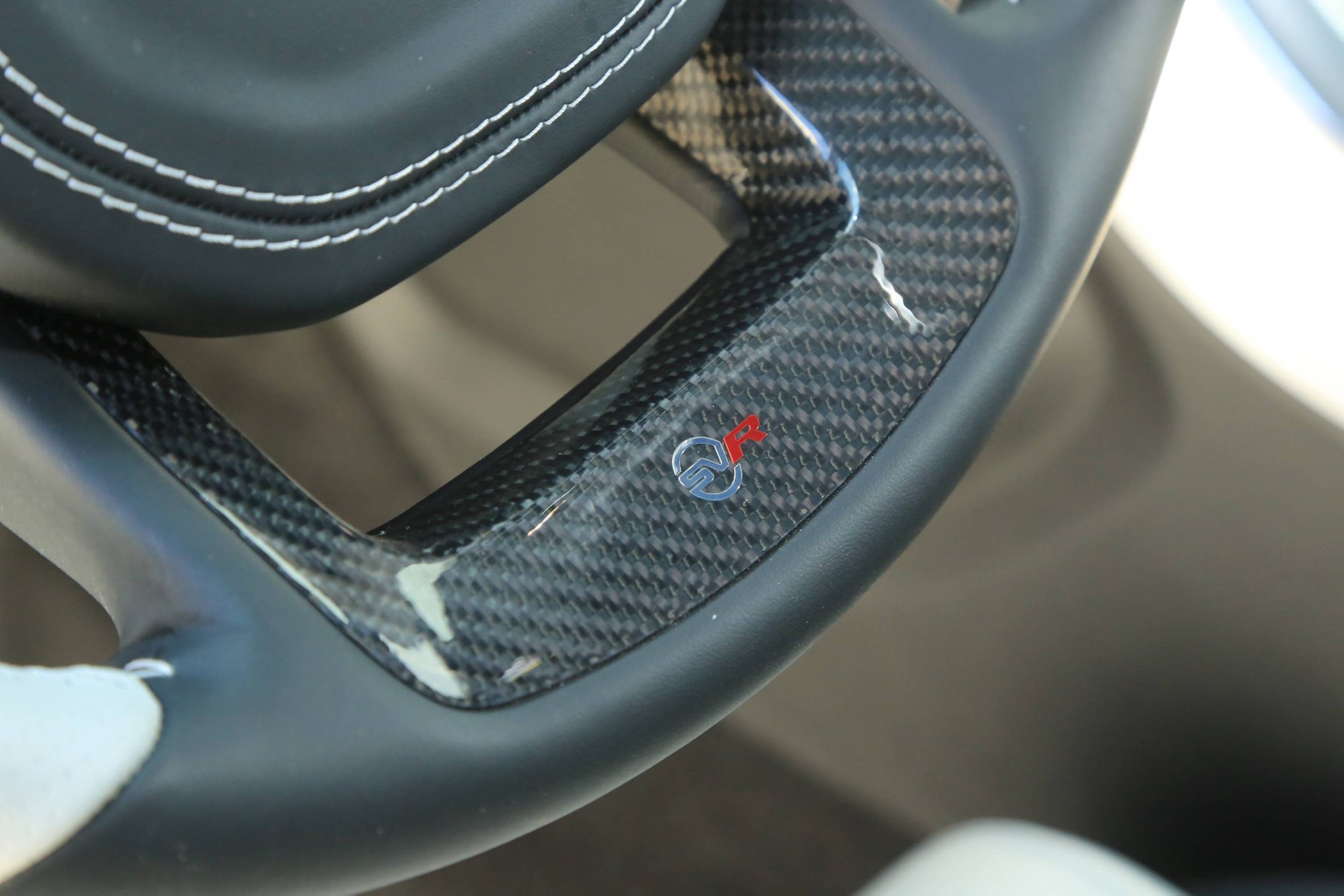 Range Rover Sport SVR – cudownie bezsensowny olbrzym |Test