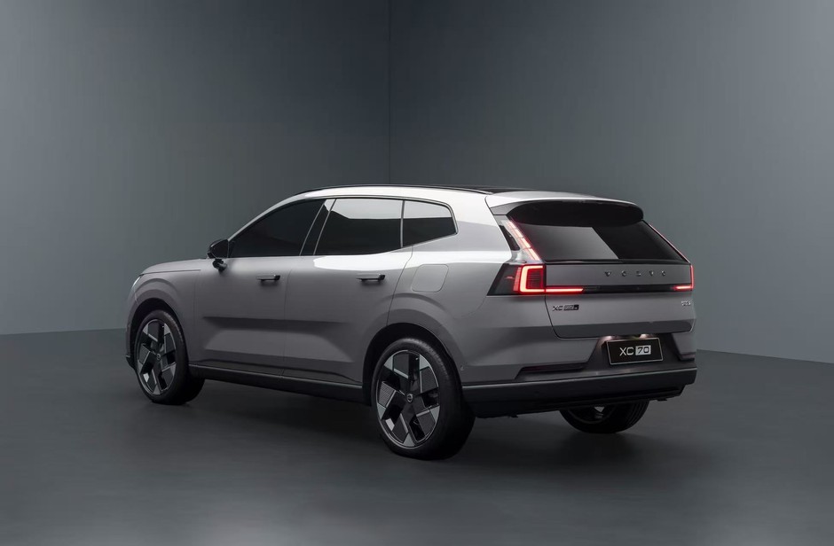 Volvo XC70 (2025)