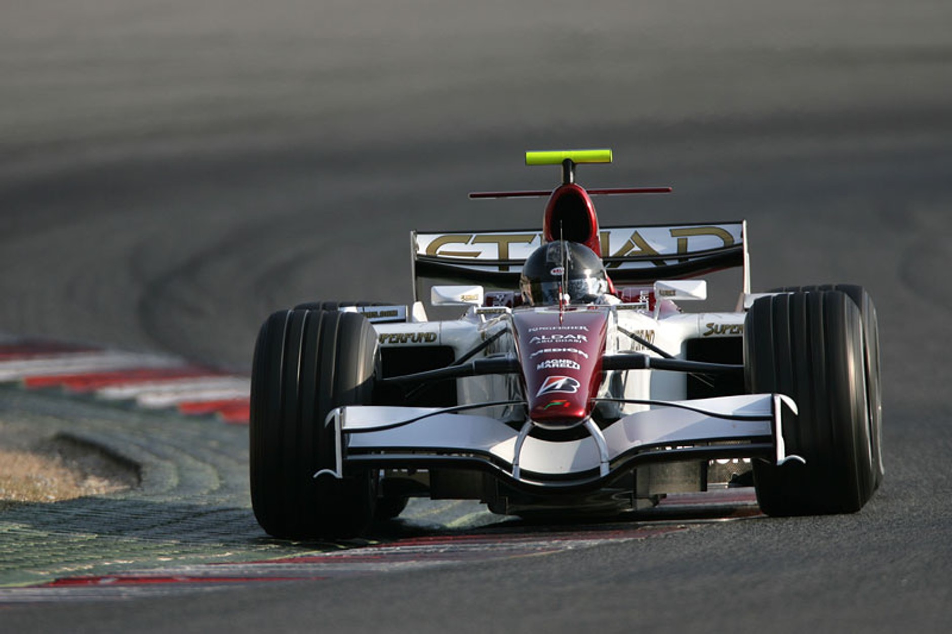 Formuła 1: Fernando Alonso pokazał klasę w Jerez (fotogaleria z testów)