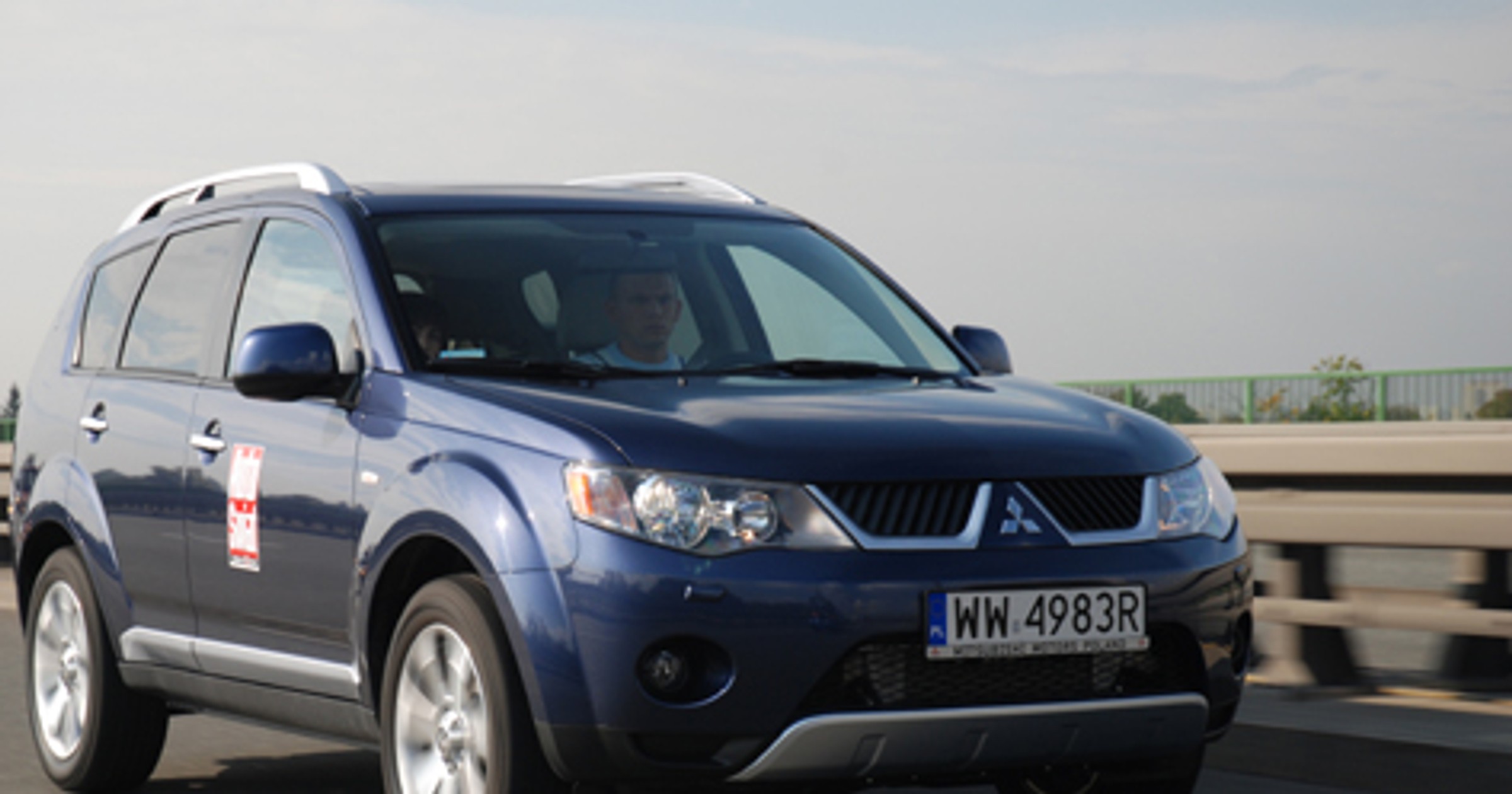 Mitsubishi Grandis i Outlander wezwane do serwisu
