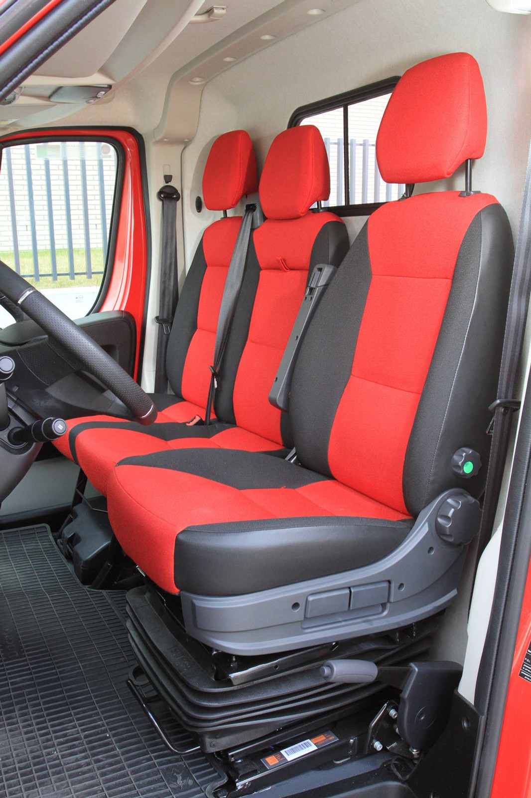 Fiat Ducato Furgon: mistrz wagi półciężkiej