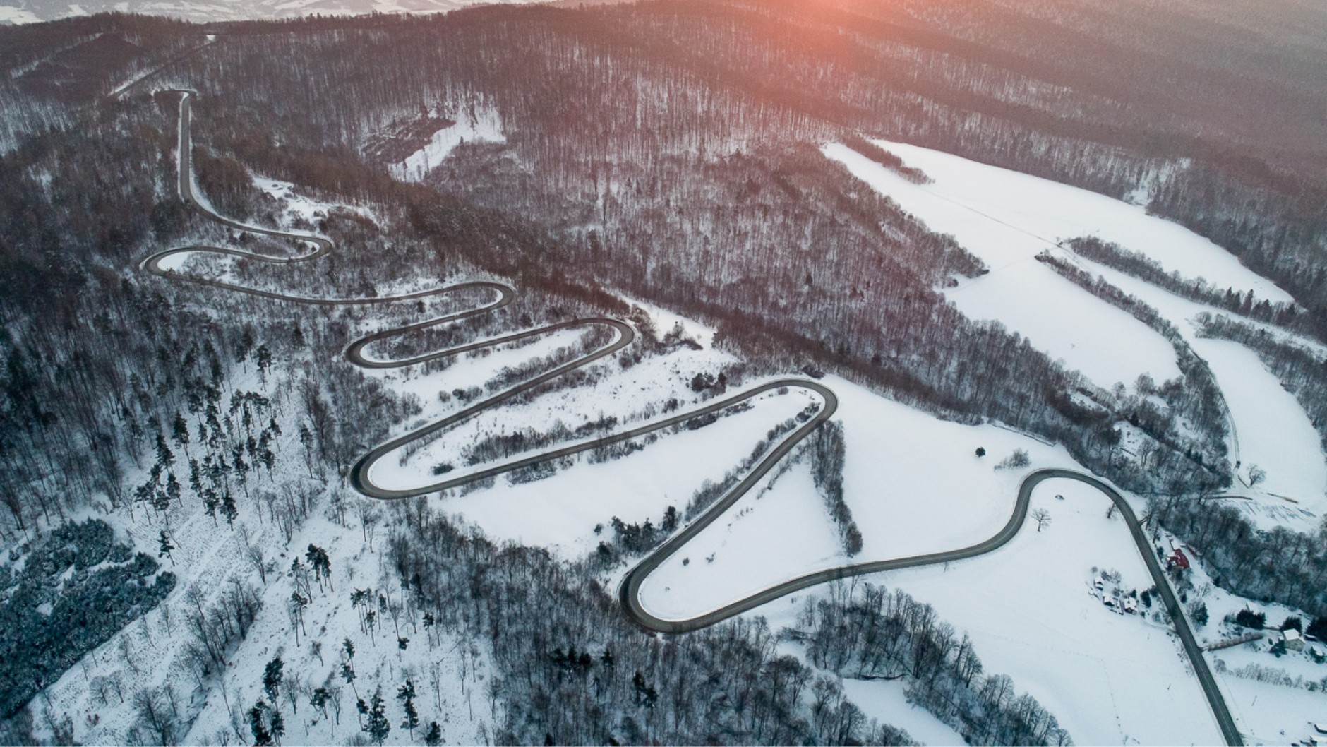 Słynny odcinek Trasy Podkarpackiej zimą