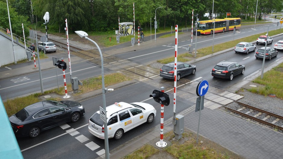 Linia kolejowa Wrocław - Sobótka. Nowe utrapienie kierowców
