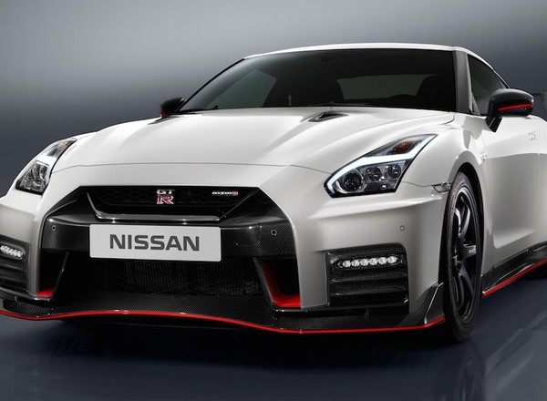 Nissan GT-R Nismo: nowy przód i 600 KM pod maską