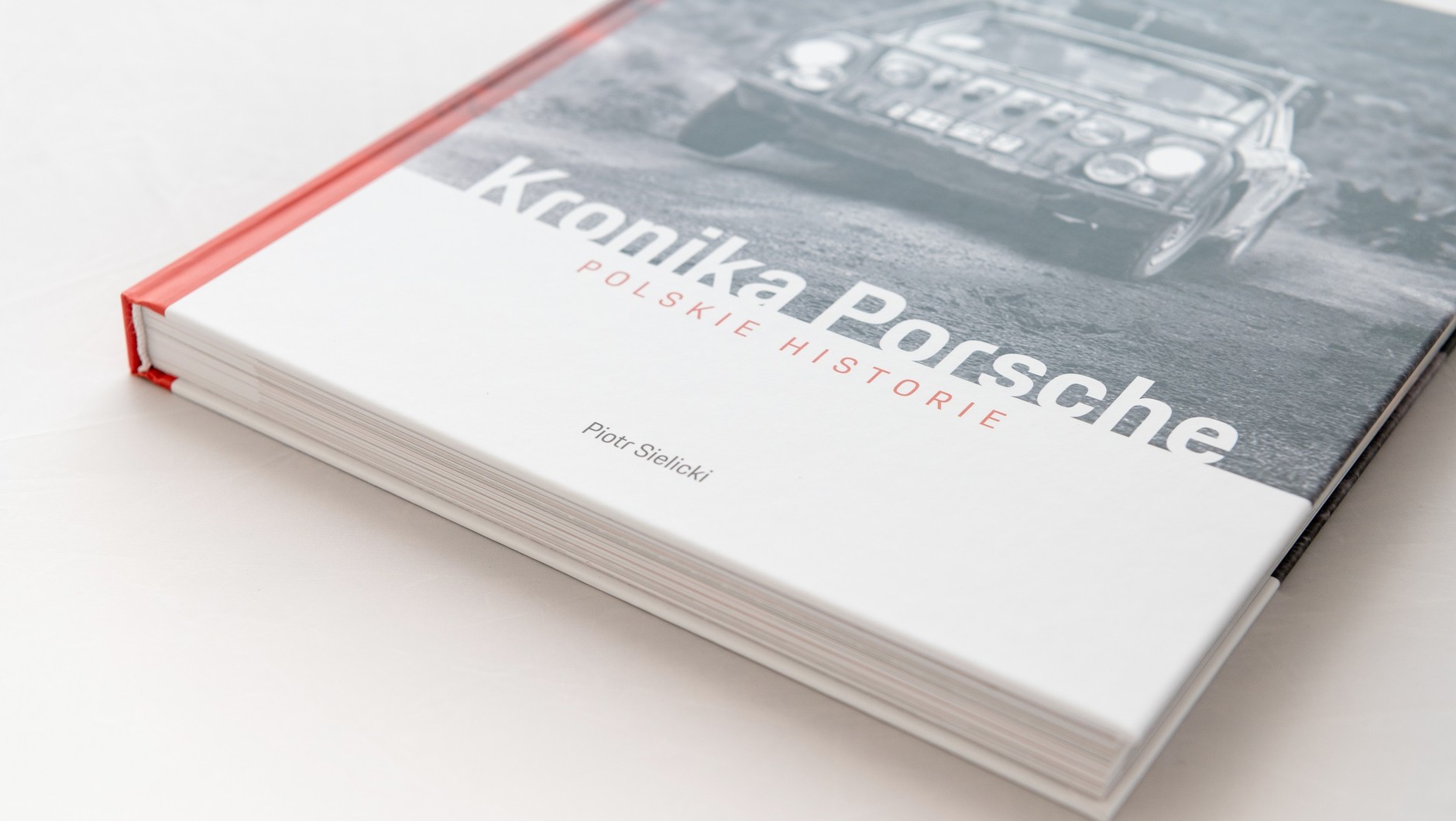 Najnowszy projekt to oczywiście kronika z polskimi wątkami