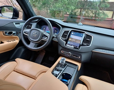 Volvo XC90 B5